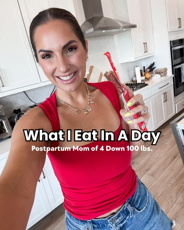 When I was losing weight, I prioritized veggies, but now that I’m lifting, here’s a high-protein day of eating that helps me maintain and build muscle.

💬 Comment “COOKBOOK” to get my cookbook with 50 recipes that helped me lose 100 pounds!
.
.
.
#whatieatinaday #highproteinmeals #healthyrecipes #cookbookrecipes #weightlossrecipes #postpartumweightloss #100poundsdown #healthymealideas #easydinnerideas #healthysnacks #weightlossjourney #highproteinrecipes #healthyfoodideas #wellnessjourney #balancedlifestyle